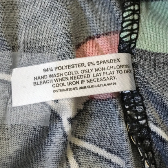 NWT Holiday 3 Pair Leggings & Llama Socks - Picture 9 of 11